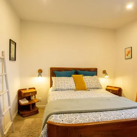 Maison De Charme à Château-l'évêque Avec Piscine Privée - Fr-1-616-472 Château-lʼÉvêque