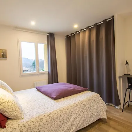 Maison De Plain-pied Avec Piscine Privee Et Wi-fi A - Fr-1-616-472 *