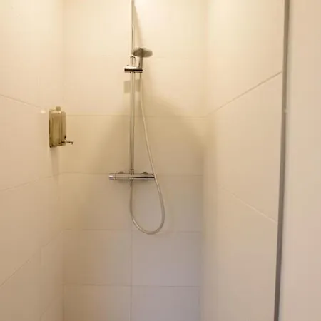Maison De Plain-pied Avec Piscine Privee Et Wi-fi A - Fr-1-616-472 Château-lʼÉvêque