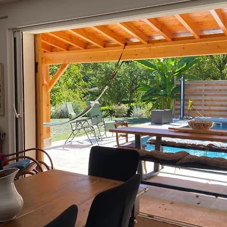 Maison De Charme à Château-l'évêque Avec Piscine Privée - Fr-1-616-472 Séjour à la campagne