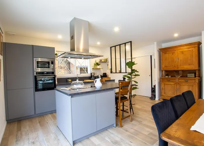 Maison De Plain-pied Avec Piscine Privee Et Wi-fi A - Fr-1-616-472